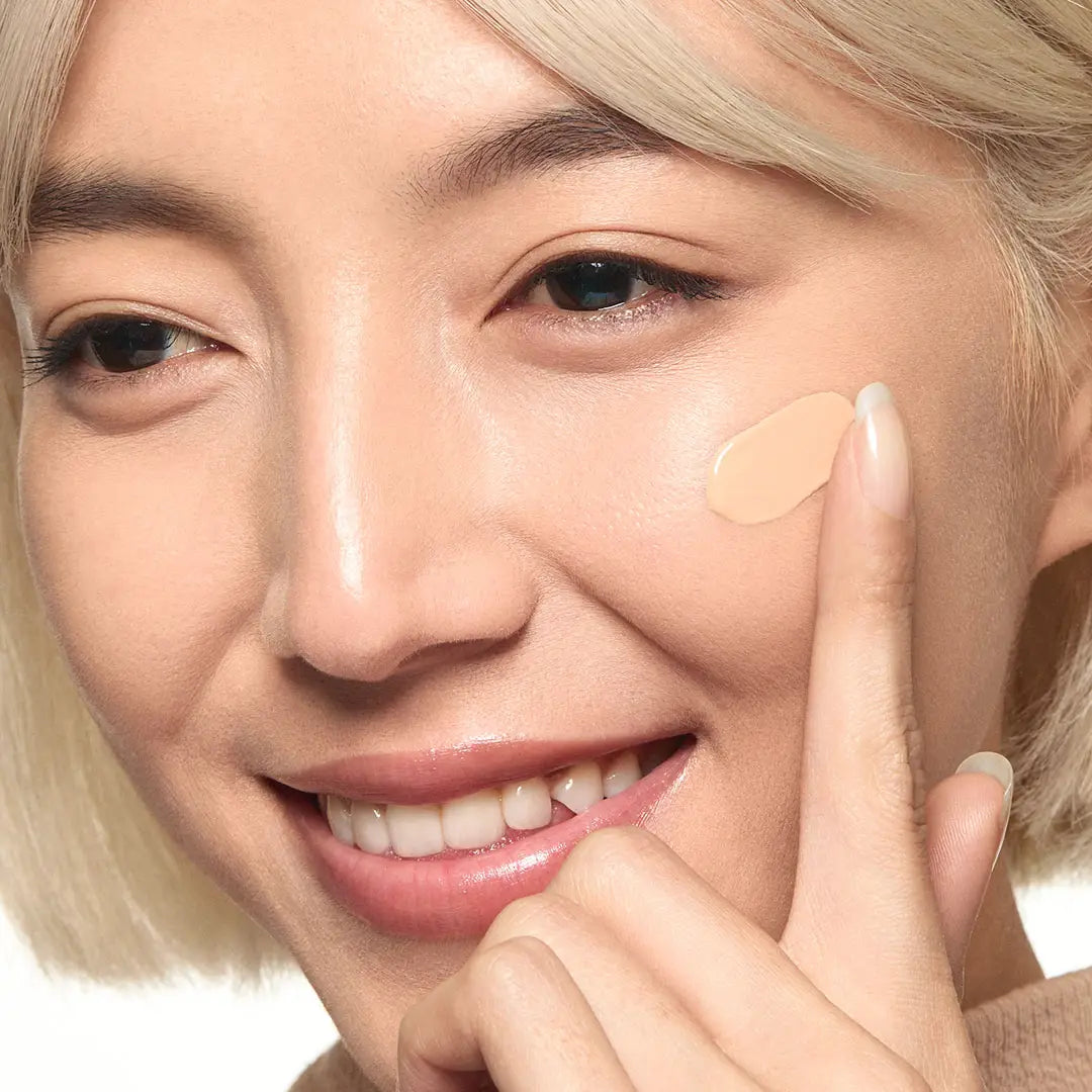 Love Fusion 24H Moisture Radiant Foundation
